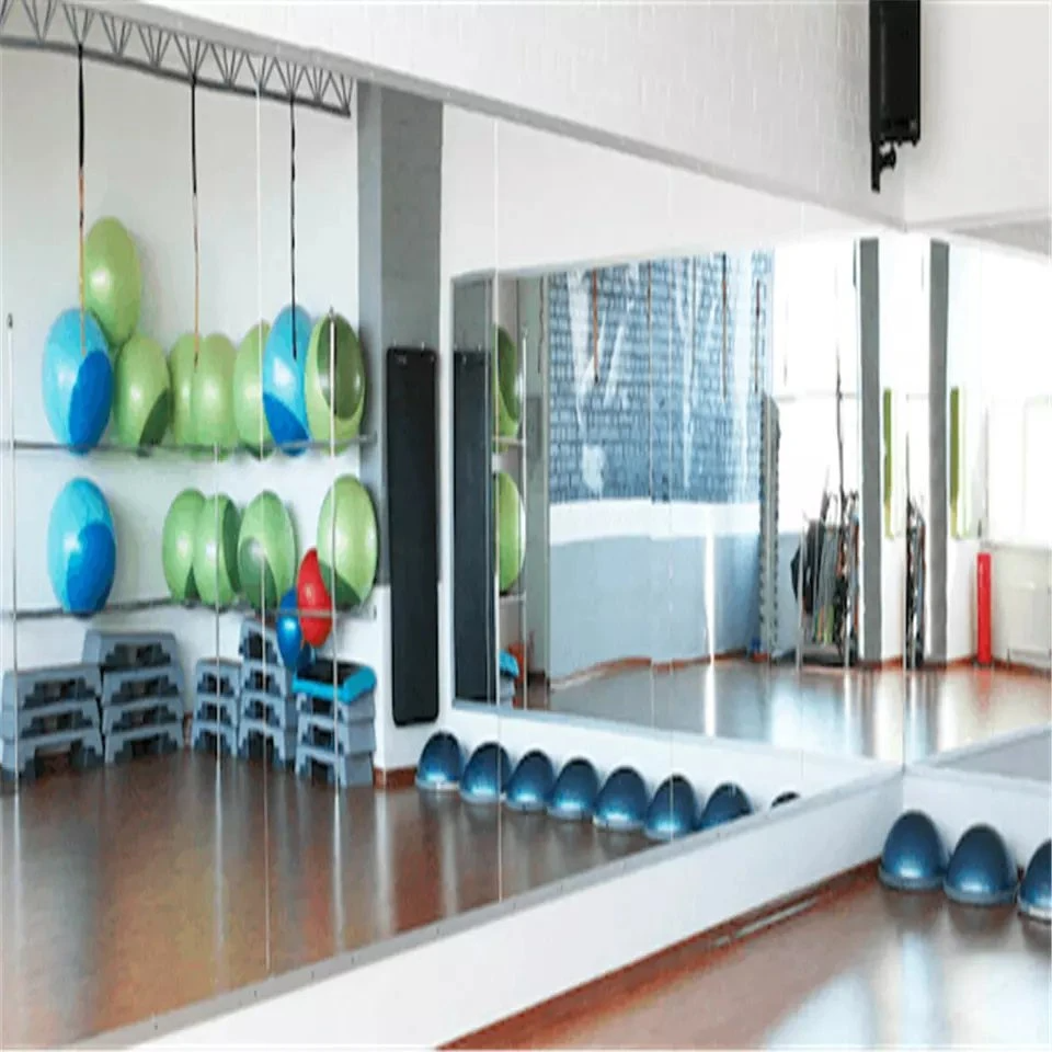 Grote frameloze veiligheidsfilm op maat aan de achterkant dansstudio Gym muurspiegels