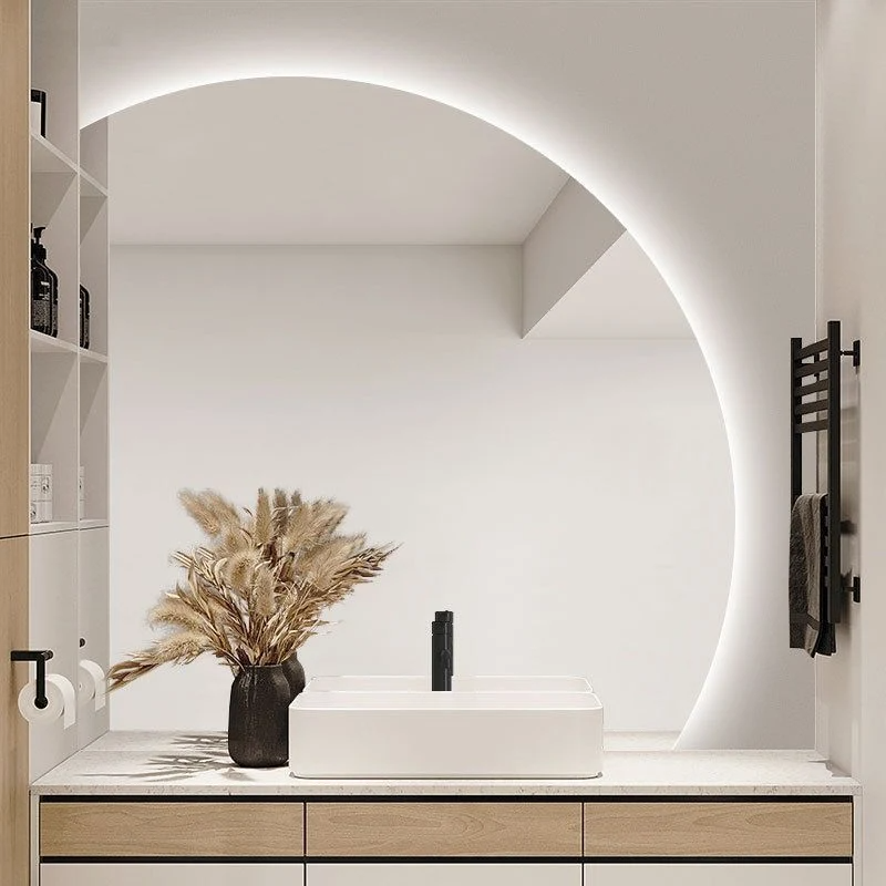 Nordic geborsteld gouden metalen frame decoratieve badkamer horizontale onregelmatige muur glazen spiegel