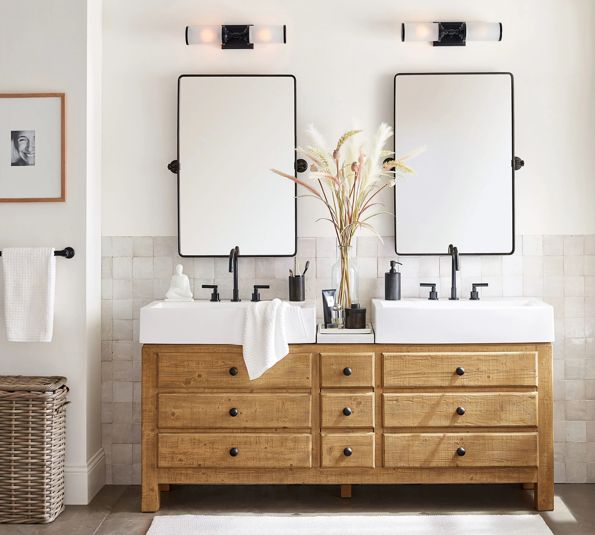 Goedkope moderne kaptafel dubbele spiegel en dubbele wastafel badkamermeubel luxe badkamer ijdelheid