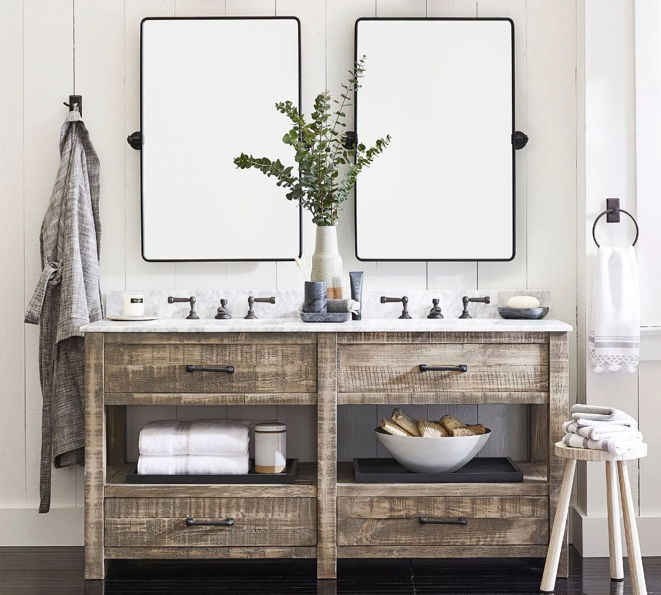 Groothandel Home Moderne luxe aangepaste spiegel badkamer ijdelheid badkamerspiegel te koop