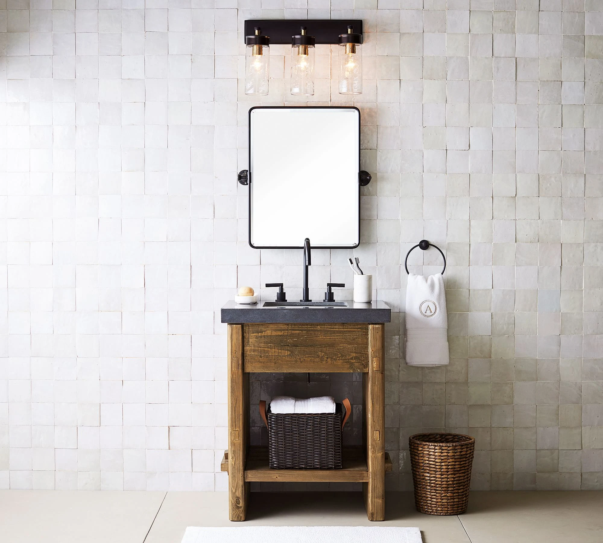 Graceful Hotel Wall Decor Moderne luxe toiletspiegel Aangepaste badkamerspiegel